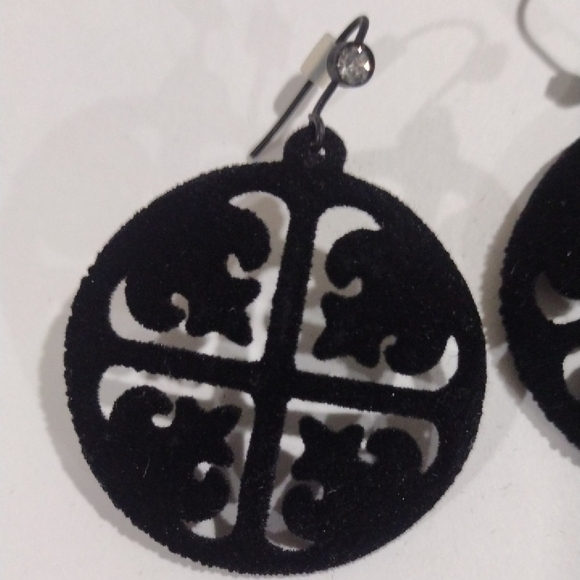 Elegant Black and Crystal 2-inch Drop Earrings - Women's Fashion Jewelry - Picture 3 of 6